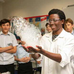 Careers | Nord Anglia Education - 03 - Feature Cards Pattern-Learning-light