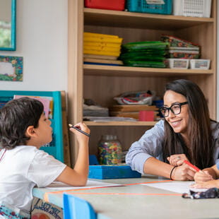 International Schools in Quito | Nord Anglia Education - 05Feature Cards Pattern