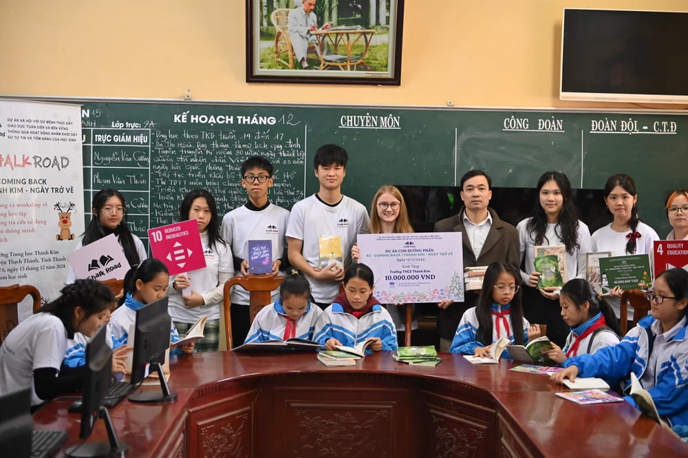 Chalk Road project brings joy and inspiration to Thanh Kim schools | British International School Hanoi - Chalk Road 2