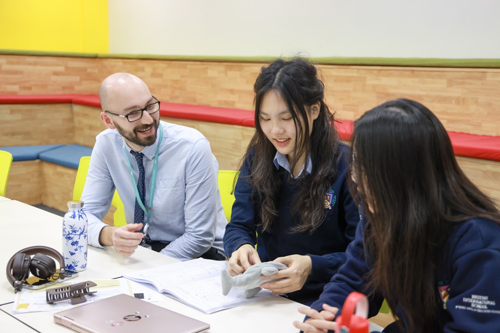 BIS Hanoi students excel in prestigious UKMT senior maths challenge | British International School Hanoi - BIS Hanoi students excel in prestigious UKMT senior maths challenge