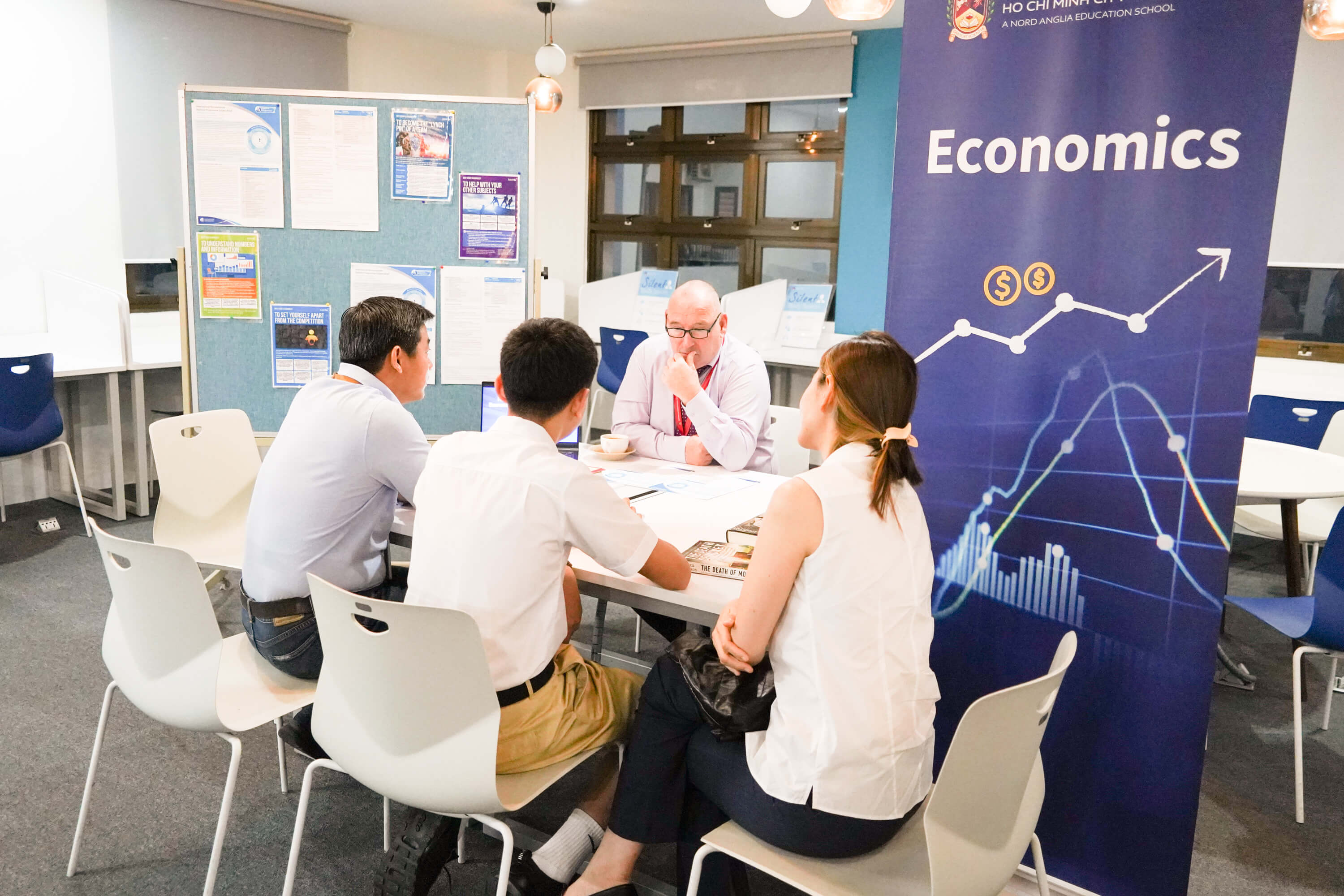 Why is parental engagement important? - Carousel For News Detail 3