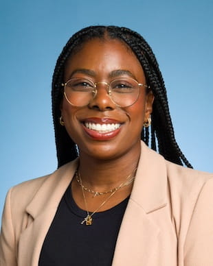 How We Teach | BIS Chicago, South Loop | Nord Anglia - Feature Cards Tabs