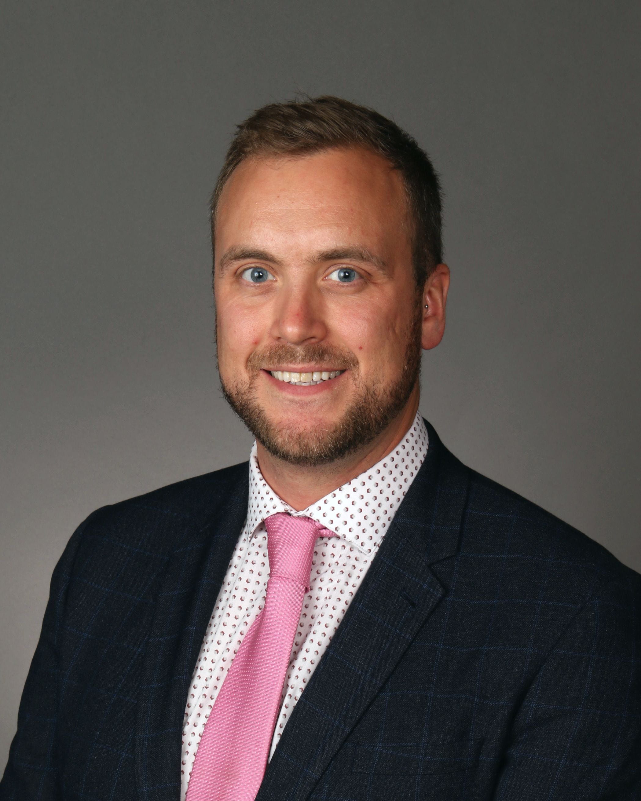 How We Teach | BIS Chicago, South Loop | Nord Anglia - Feature Cards Tabs