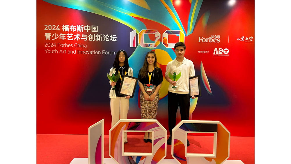 BSB students won Forbes China Top 100 Youth Artist Award - BSB students won Forbes China Top 100 Youth Artist Award