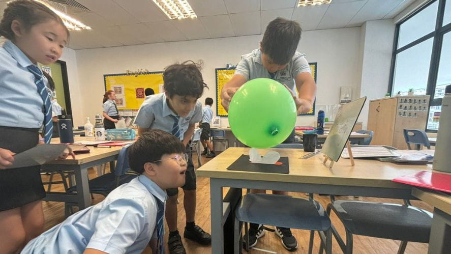 Year 5 students discover the wonders of static electricity - Carousel For News Detail
