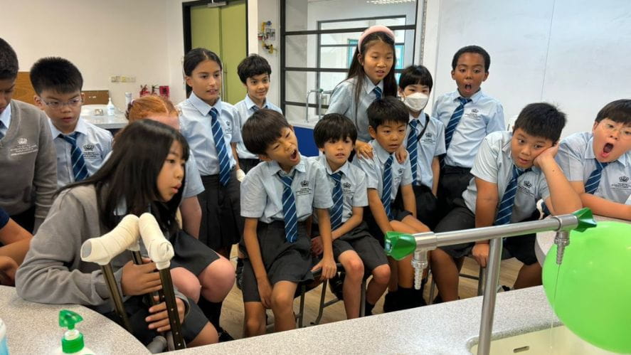 Year 5 students discover the wonders of static electricity - Year 5 power of static electricity