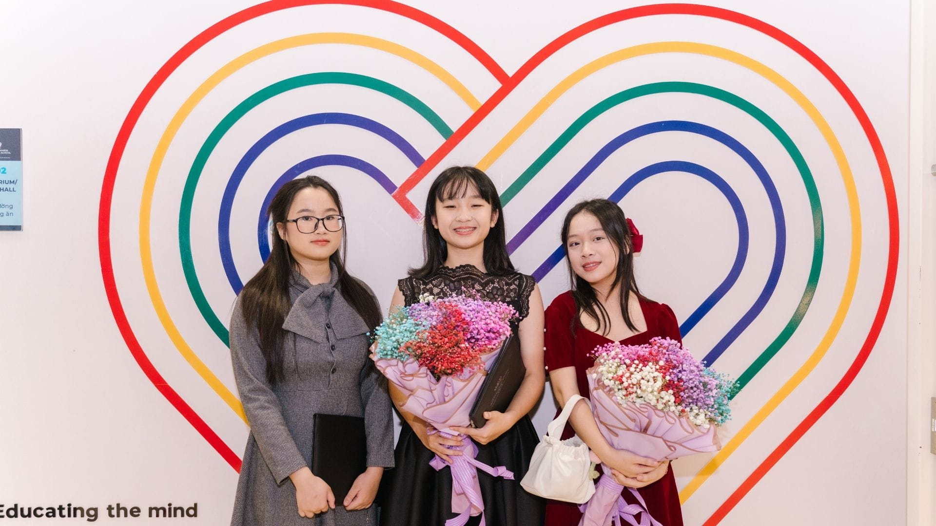 Vân Khuê – Nữ sinh BVIS Hà Nội bứt phá rào cản, chinh phục - Van Khue Excelling in Engineering with 8 University Offers