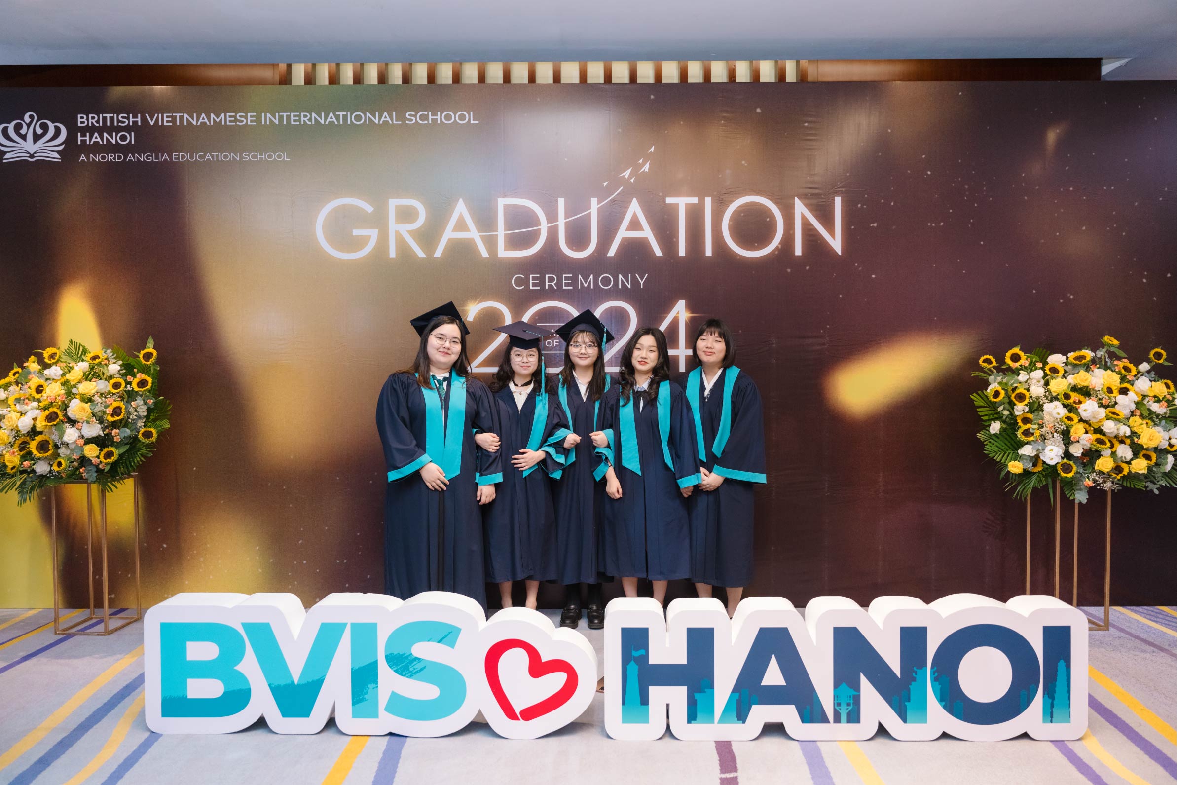 Học sinh BVIS Hà Nội chinh phục các trường đại học thế giới - BVIS Hanoi students embraced the world