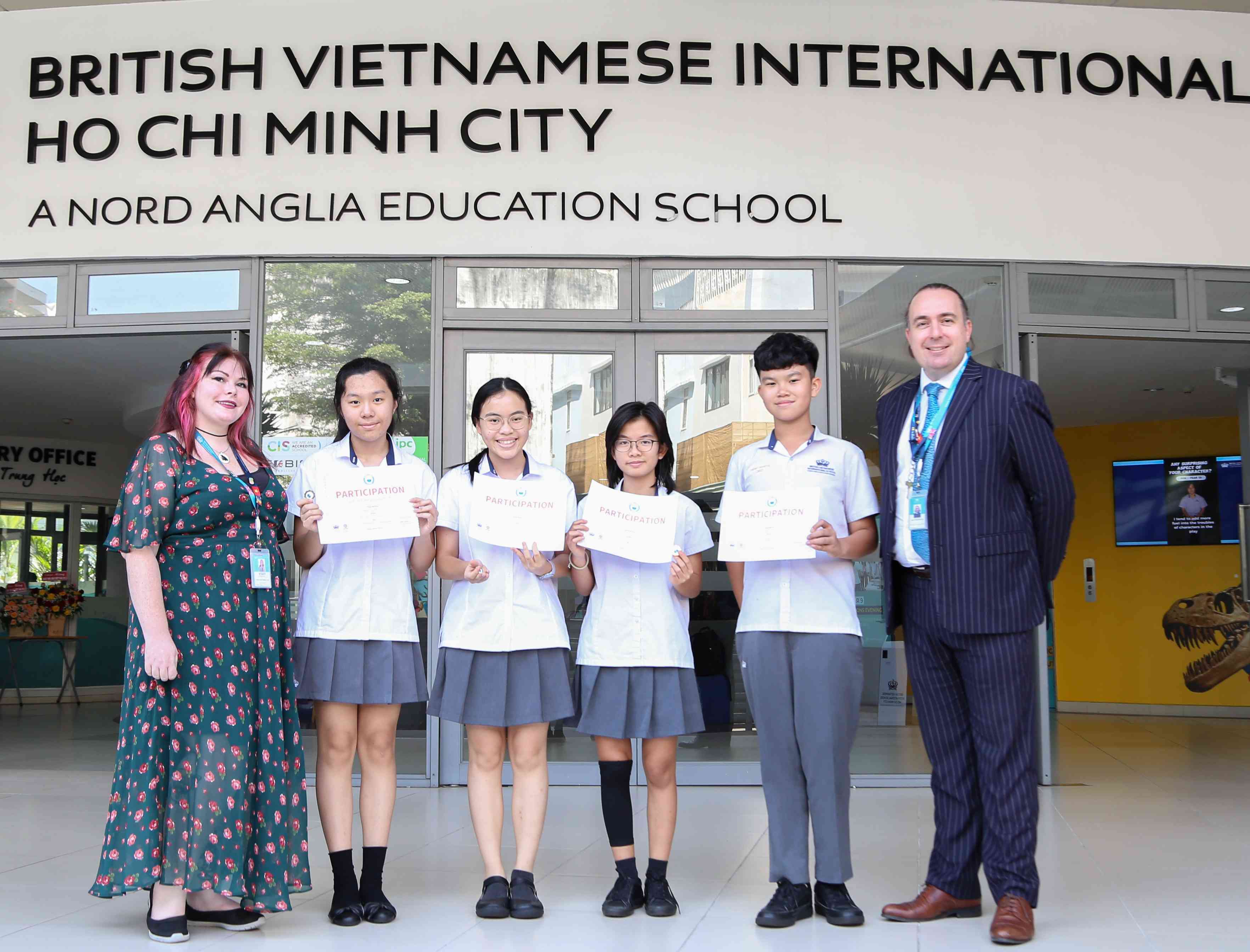 Học Sinh BVIS Tỏa Sáng Tại Tuần Lễ Tranh Luận Quốc Tế Global Campus 2024 - BVIS Students Shine at Global Campus International Debate Week 2024