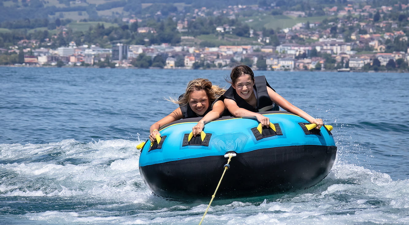 Excellence académique | Collège Champittet - Promo With Image - Champittet