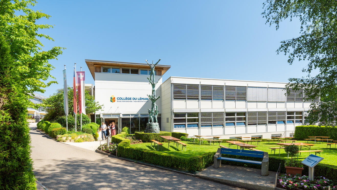 Welcome to Collège du Léman - Key Fact Tiles