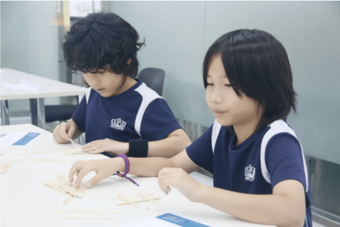 Building a Da Vinci Bridge A Hands-On Engineering Adventure - Building a Da Vinci Bridge A Hands-On Engineering Adventure