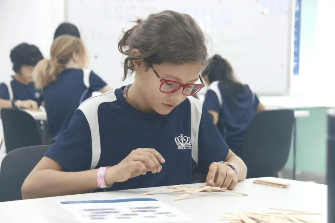 Building a Da Vinci Bridge A Hands-On Engineering Adventure - Building a Da Vinci Bridge A Hands-On Engineering Adventure