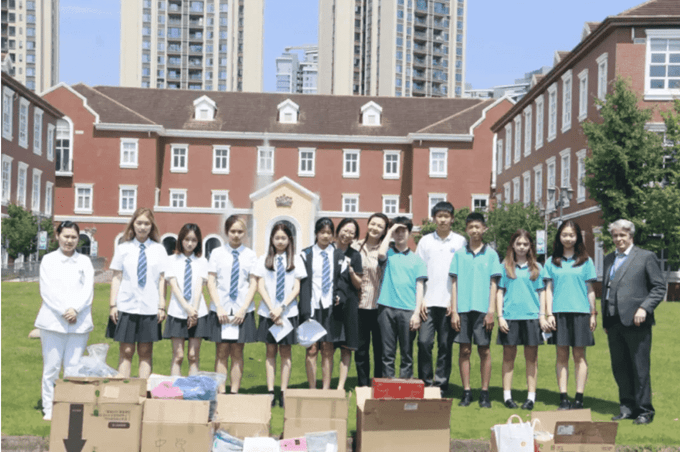 领导力与社区服务:塑造未来的全球领袖 - Leadership and community service