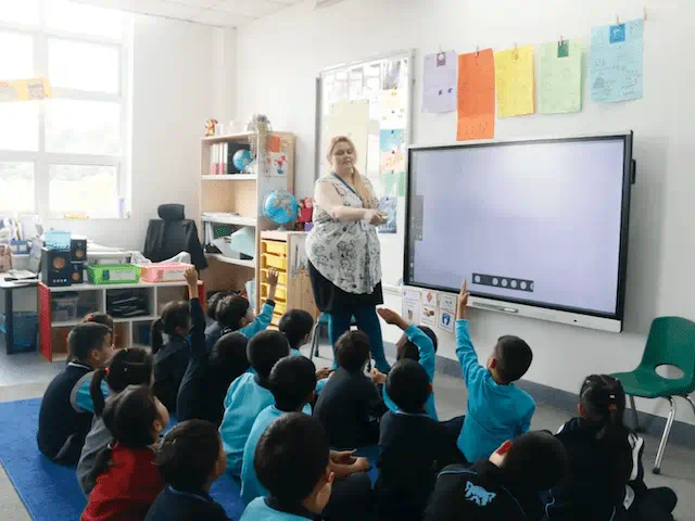 What makes a good teacher? The top 10 qualities our staff have in abundance - What makes a good teacher