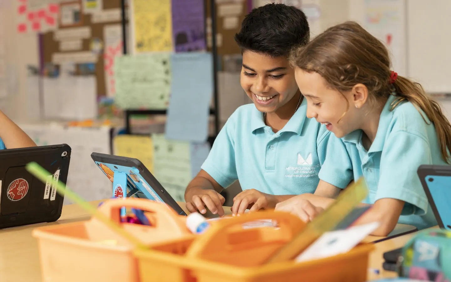 MET Panama | La Escuela Internacional Líder en Panamá - School Homepage Header