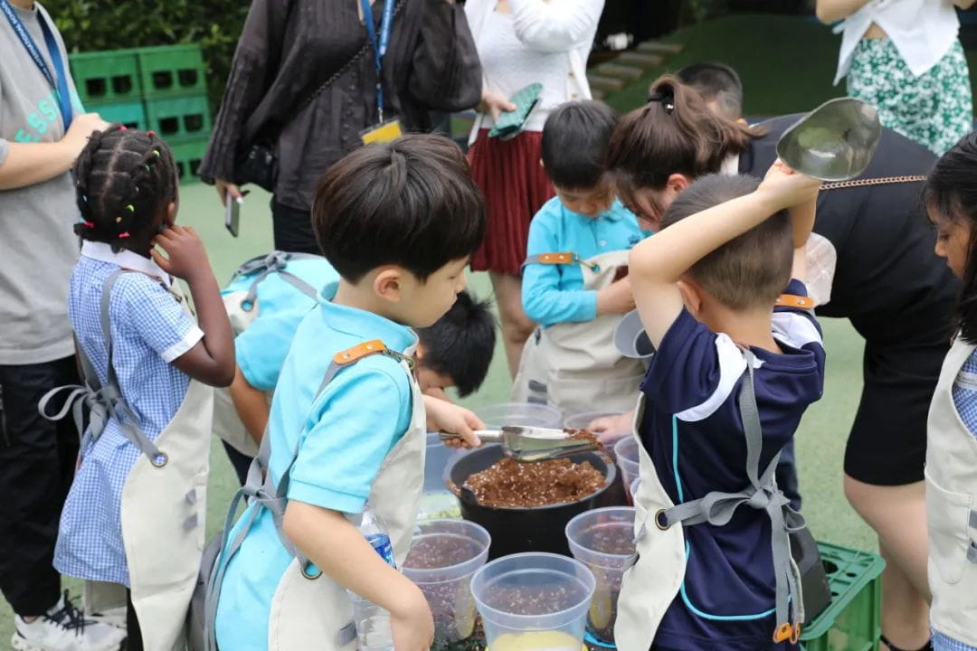 Term 3 Showcase & Year 6 Graduation Ceremony - Graduation Ceremony