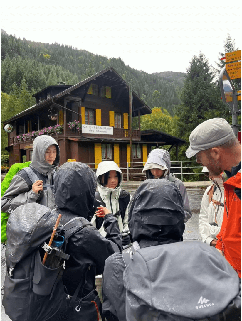 Summer Trekking in Switzerland - Summer Trekking in Switzerland