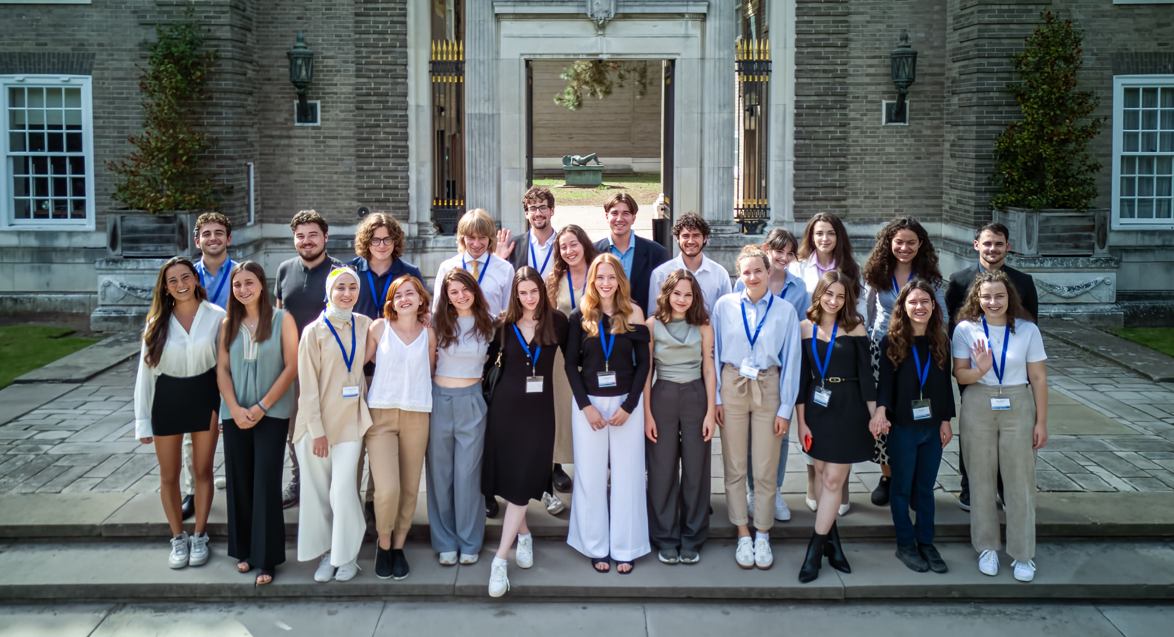 PBIS Alumna, Laura, on her journey through Biochemistry at King's College London - PBIS Alumni Network - Laura