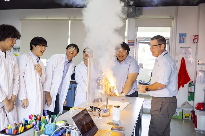 Why experienced teachers matter in education - experienced teachers regents pattaya